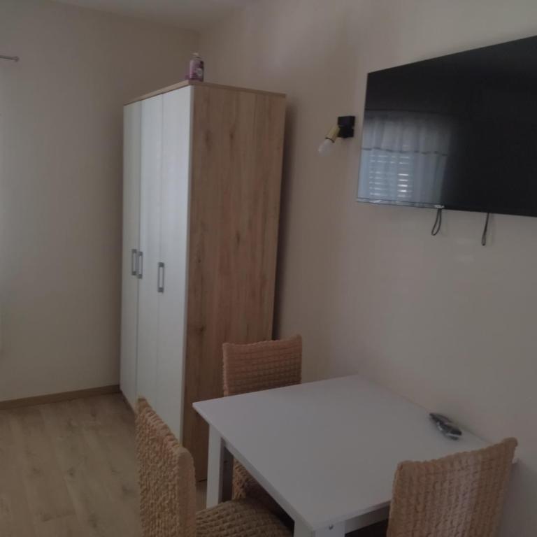 Andjela&Sara - Apartman sa 4 Spavaće Sobe - 9