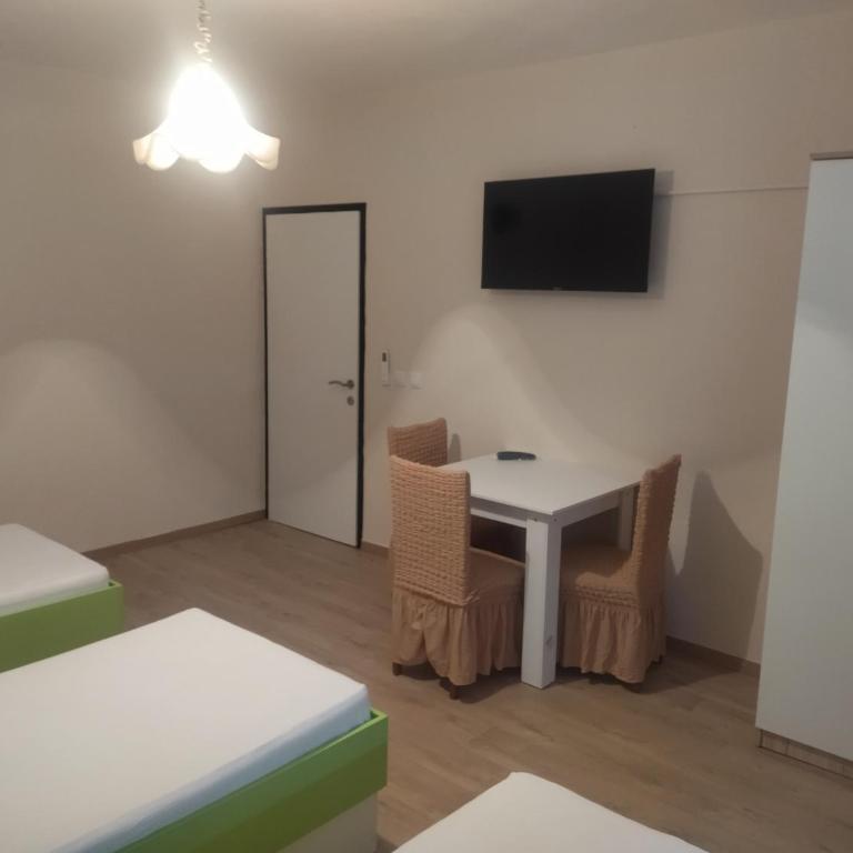 Andjela&Sara - Apartman sa 4 Spavaće Sobe - 4