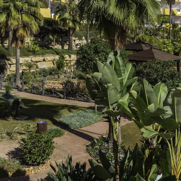 Modern Sea & Golf View 2-Bedroom Apartment with Pool and Terrace in Mijas - Apartamento de 2 dormitorios - 41