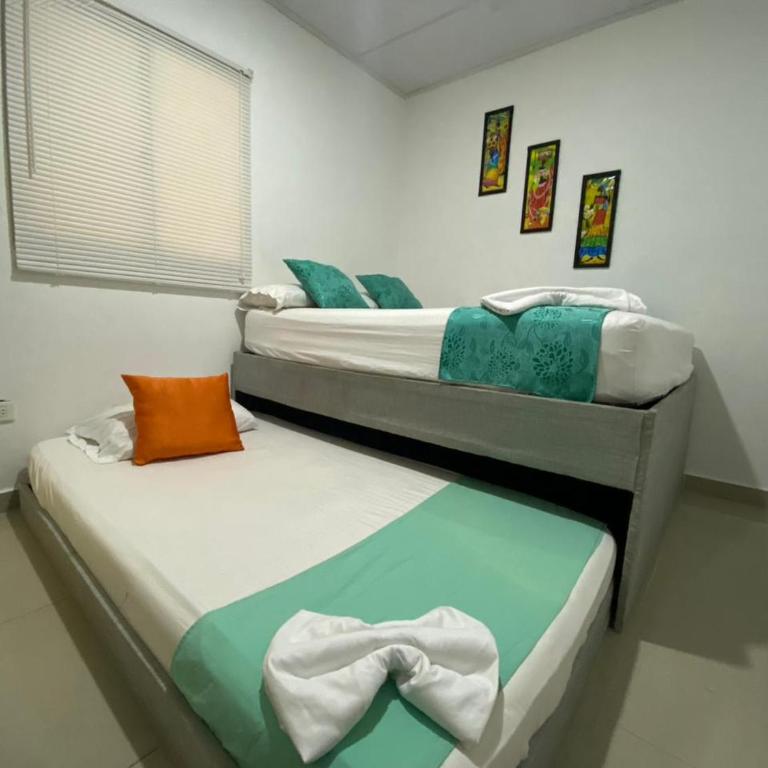 Shekinah House - Habitación Triple - 1