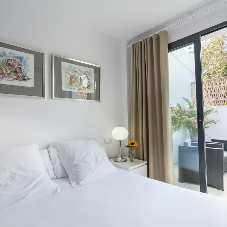 Hotel Nou Romà - Budget Standard double room with terraze (2 Adultos) - Annexe - 3