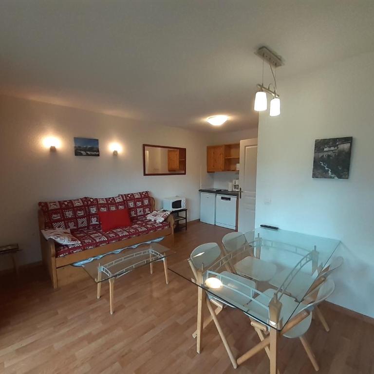 Appartement 4 pers avec Wi-Fi et Animaux admis proche remontées à Valfréjus - FR-1-561-122 - Apartamento - 4