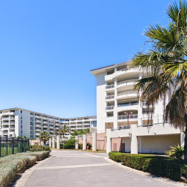DUPLEX VILLA LES PINS 89m2 et terrasse 30m2 - Appartement 3 Chambres - Étage Supérieur - 4