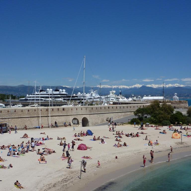 DUPLEX VILLA LES PINS 89m2 et terrasse 30m2 - Appartement 3 Chambres - Étage Supérieur - 2