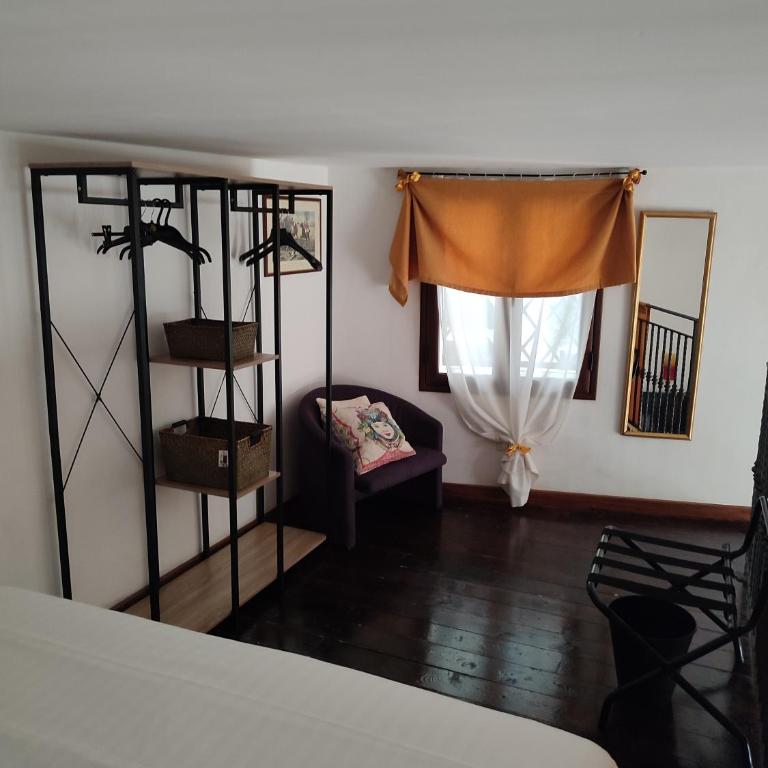BONELLUS - One-Bedroom House - 7