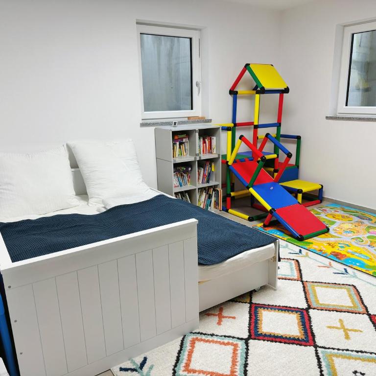 EMMA Gardencity Basement Flat - Apartment mit 1 Schlafzimmer - 1