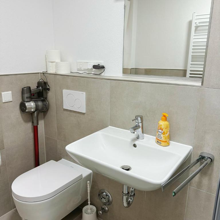 EMMA Gardencity Basement Flat - Apartment mit 1 Schlafzimmer - 3