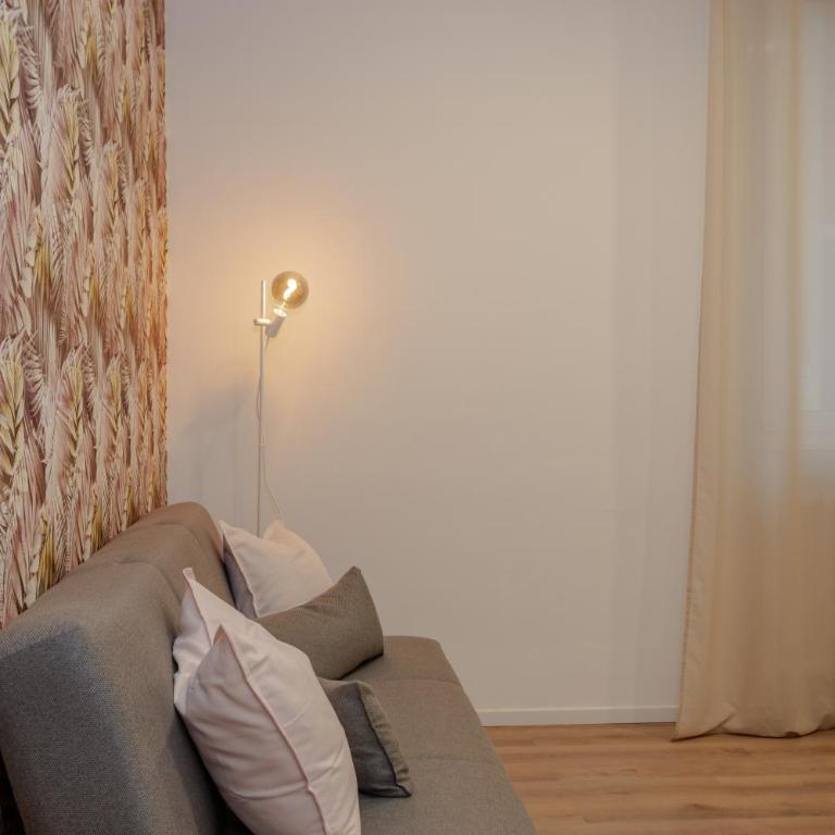 Family 3 - Two-Bedroom House - 4