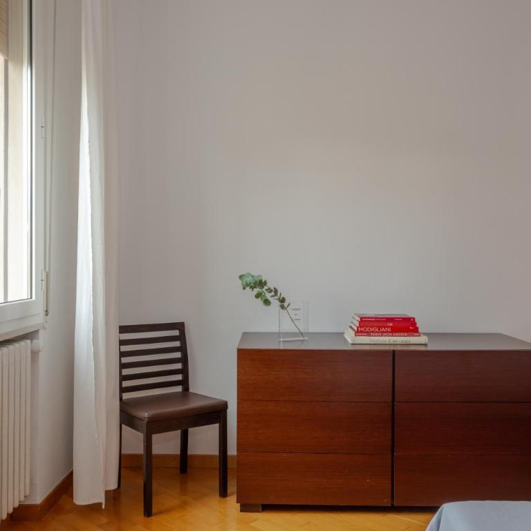 Family 3 - Two-Bedroom Apartment - 5