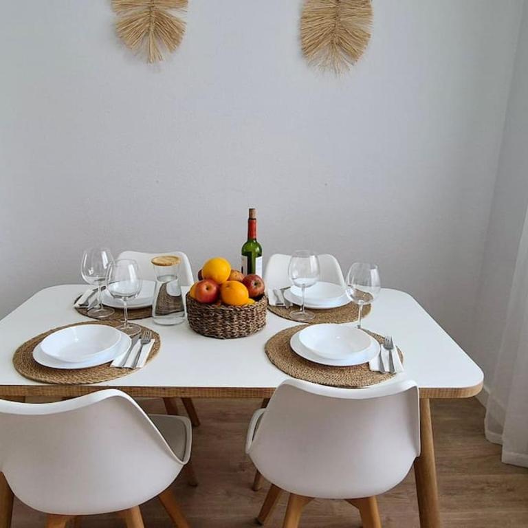 Casa para 8 personas y piscina abierta todo el año - Vacation Home - 21