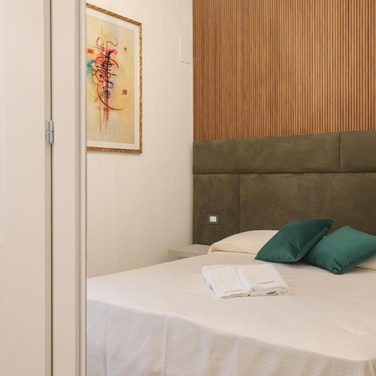 Re Di Rhome Guest House - Camera Matrimoniale Superior - 24