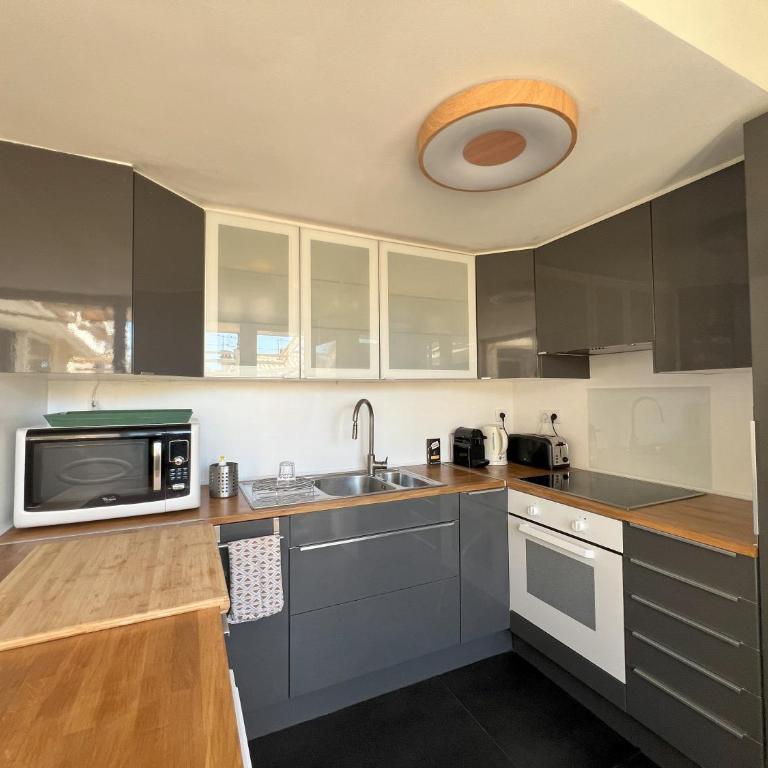 Hypercenter lovely duplex with Terrace CLIM WIFI - Appartamento con 4 Camere da Letto e Balcone - 17