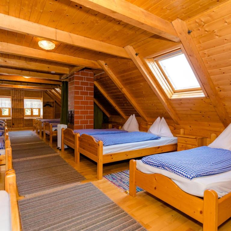 Almidylle Sabathy - Bett im 8-Bett-Schlafsaal - 1