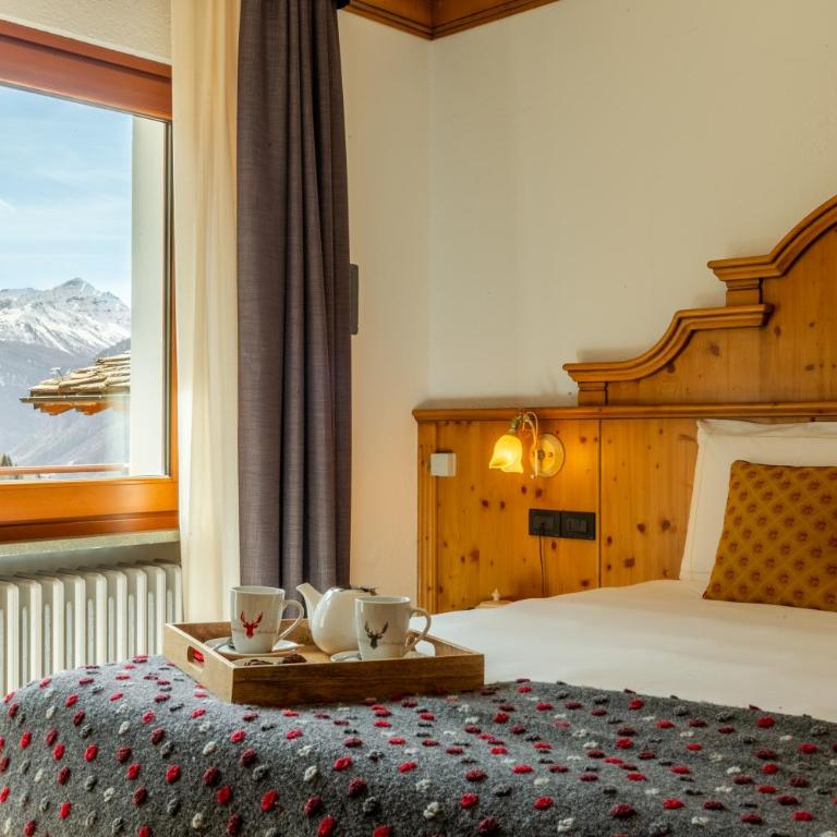Hotel Vallée Blanche Courmayeur - Camera Matrimoniale Deluxe con Balcone e Vista Montagna - 2