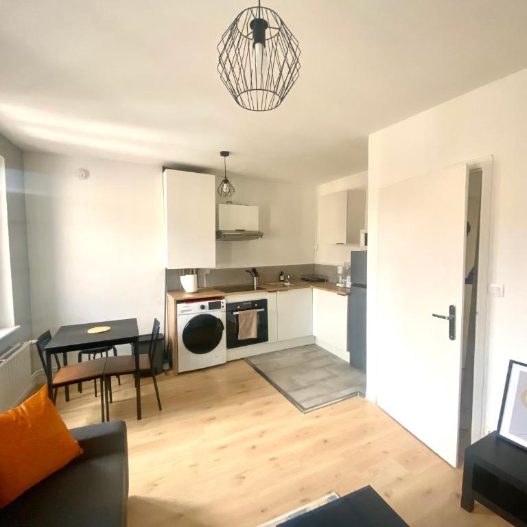 Appartement central avec vue - Apartment mit 1 Schlafzimmer - 10