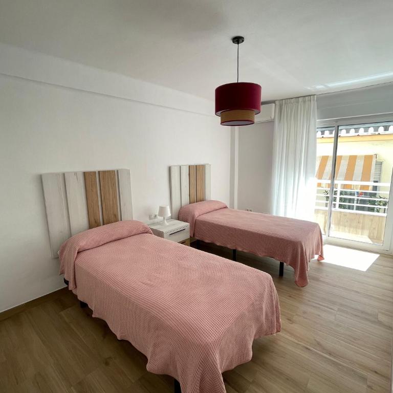 Casa Coronado - Three-Bedroom Deluxe Apartment - 7