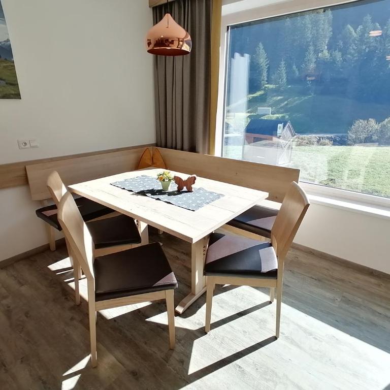 Alps Tux - Apartment mit Balkon - 12