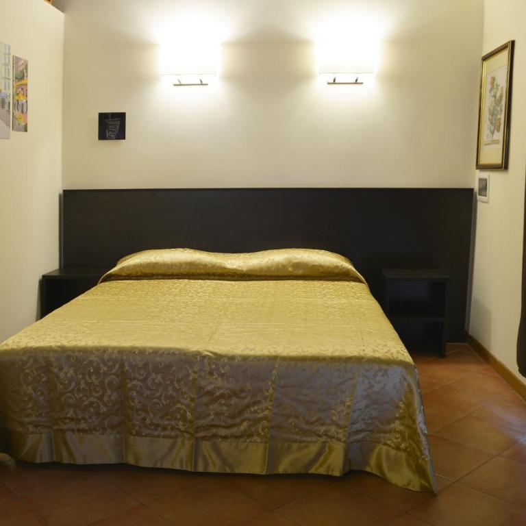 GEMELLI HOLIDAYS - Monte Mario Station connecting to center in 20 minutes, 2 easy lofts, groundfloor with courtyard, mezzanine bedroom, baby & pet friendly, 2 steps from groceries, restaurants, park, bus, cycle path - Warm guest care in 4 languages - Apartment mit 1 Schlafzimmer - 11
