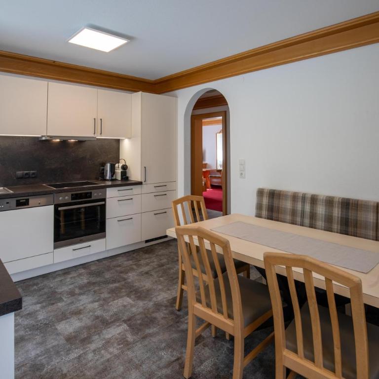 Bauril Toni - Apartment B mit 2 Schlafzimmern und Balkon - 1