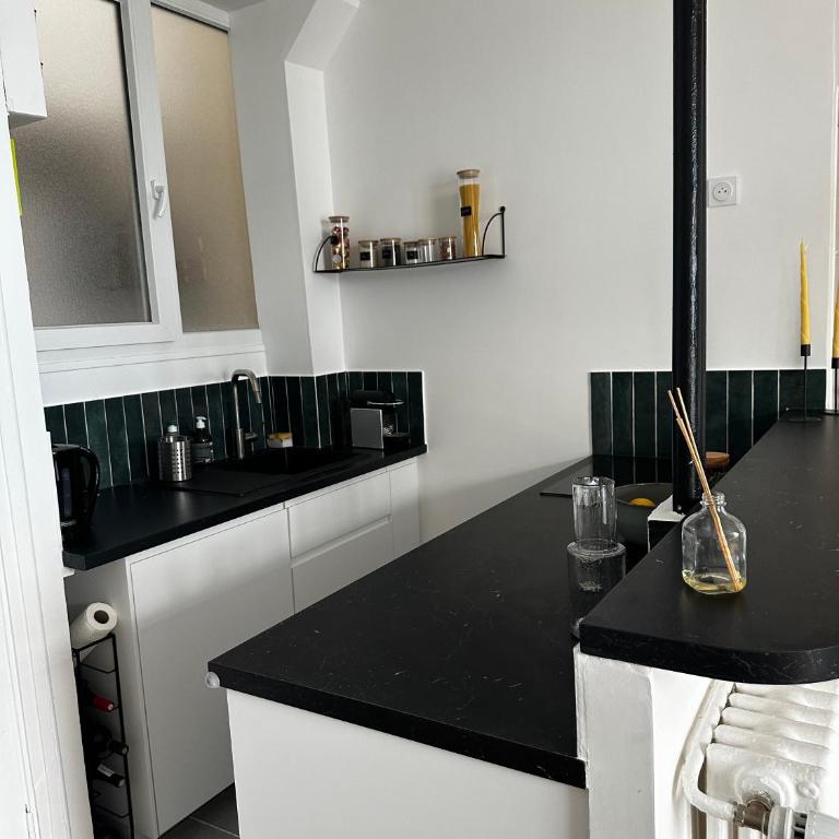 Appartement lumineux avec terrasse - Appartement 1 Chambre - 4