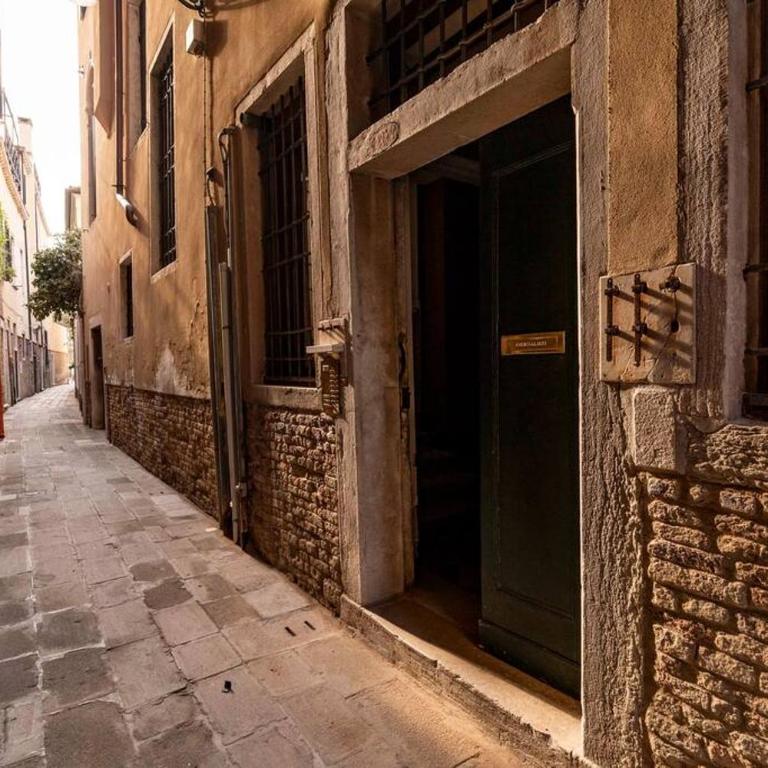 Design Loft in Venice - San Polo - One-Bedroom Apartment - 10