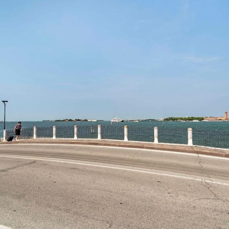 Venice Lido - House for 5 - One-Bedroom Apartment - 36