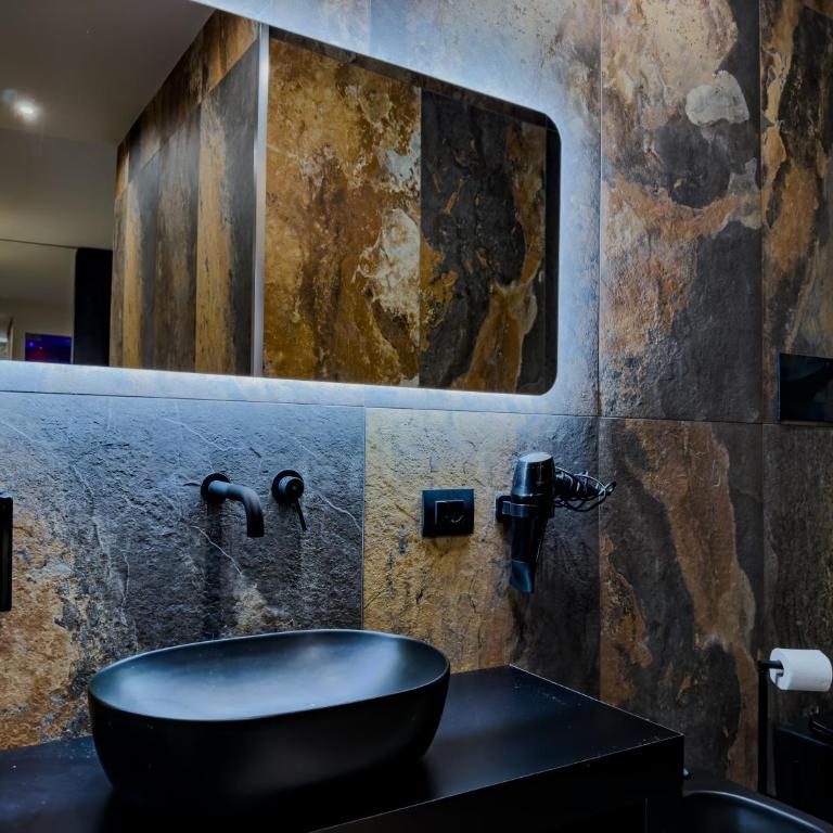 SUPREME Suite&Spa - Camera King con Vasca Idromassaggio - 7