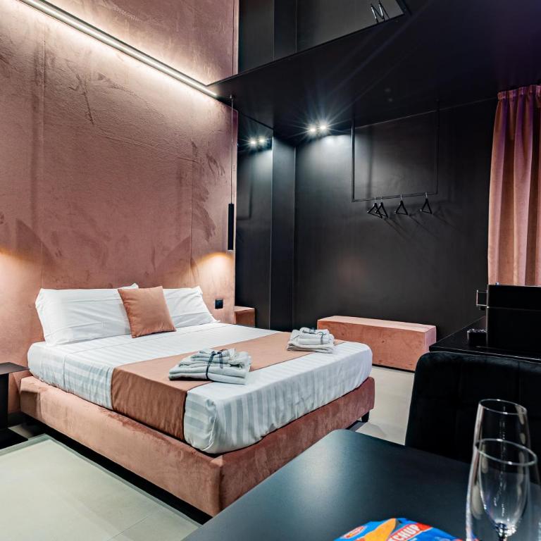 SUPREME Suite&Spa - Camera King con Vasca Idromassaggio - 12
