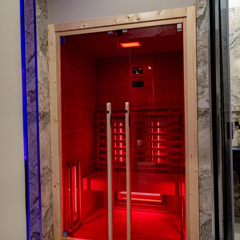 SUPREME Suite&Spa - Camera King con Vasca Idromassaggio - 19