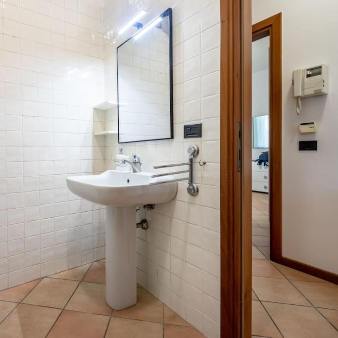 Cozy Two-Room Flat in Vicenza - Appartamento con 1 Camera da Letto - 37