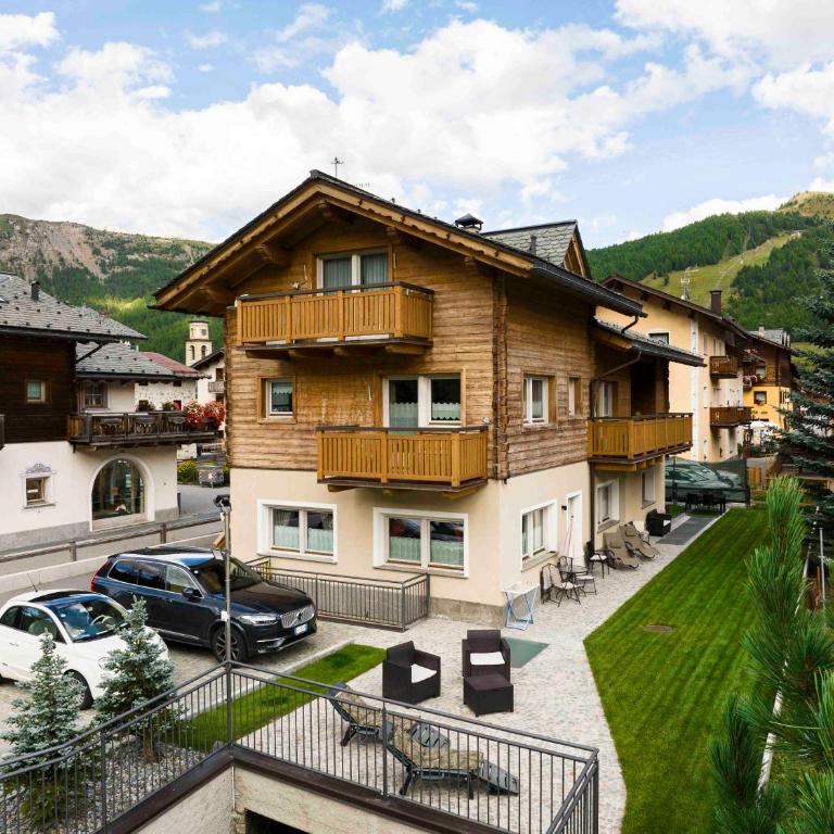 AG Apartments Livigno centro - Appartamento Superior - 1