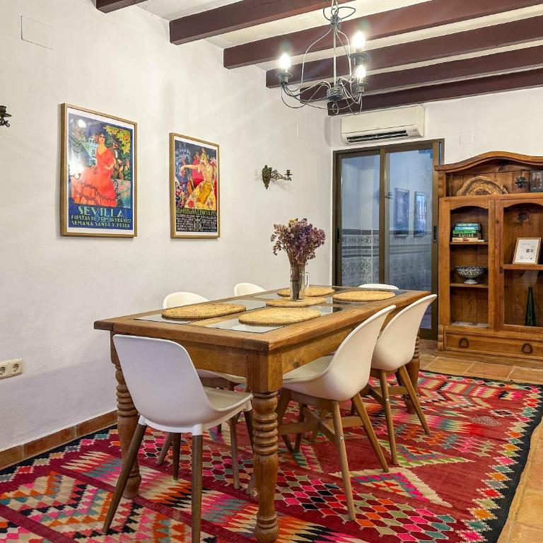 Casa Moll. Tradición y bonitas vistas de Alicante - Two-Bedroom House - 2