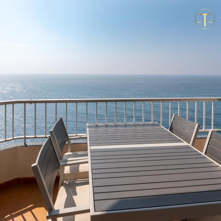 Seafront Penthouse on San Cristobal Almuñécar - Apartamento de 2 dormitorios con balcón y vistas al mar - 2