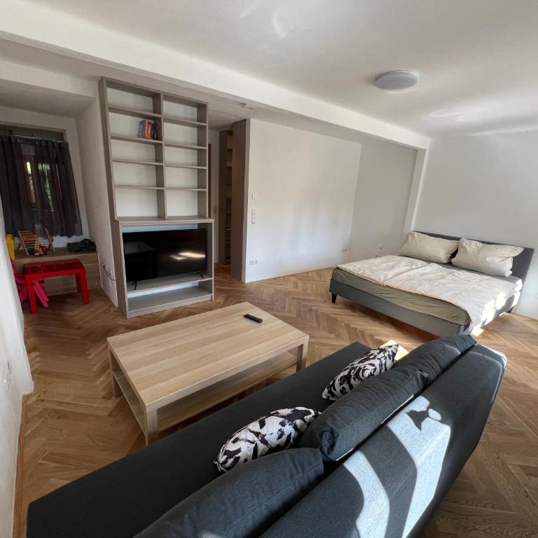 Lifestyle Wohnung mit Terrasse und Garten - Appartamento con 2 Camere da Letto - 2