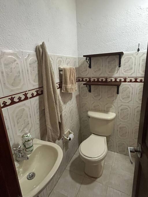 Cabaña Campestre - Casa Unifamiliar de 2 dormitorios - 8