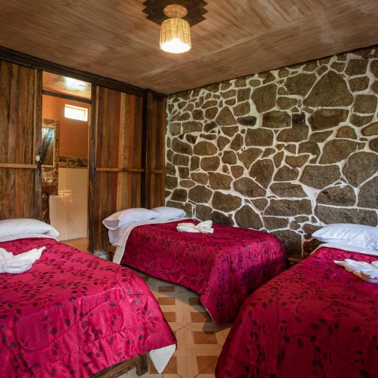 Via Monte Ecolodge Lucmabamba - Triple Room with Private Bathroom - 2