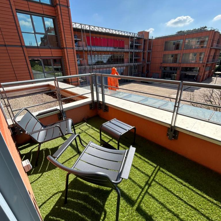 Crowne Plaza Lyon - Cité Internationale - Luxueuse Chambre King avec Balcon - 1