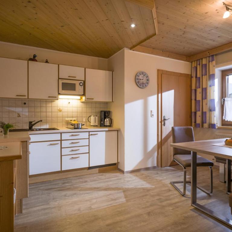 Haus Schmidbauer - Apartment mit 2 Schlafzimmern und Badezimmer - 3