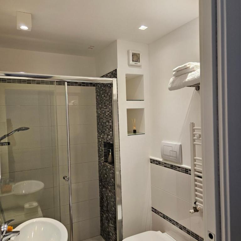 TAPiS - Two-Bedroom Apartment - 22
