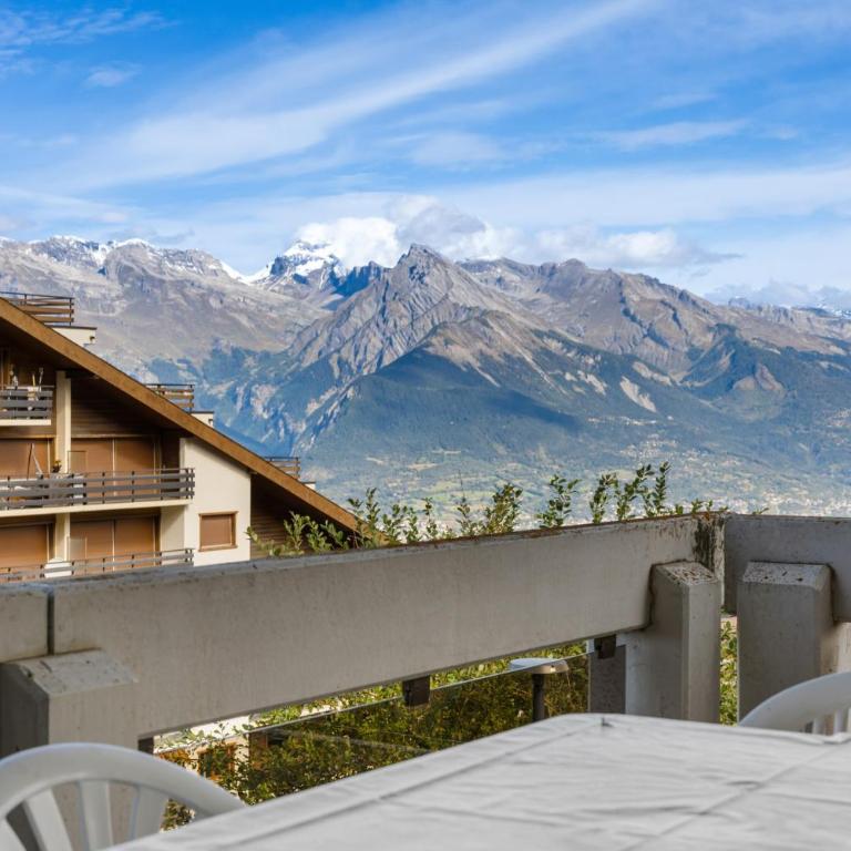 Les Hauts-de-Nendaz A A0 - 5 pers - ski In&Out - Two-Bedroom Apartment with Mountain View - 23