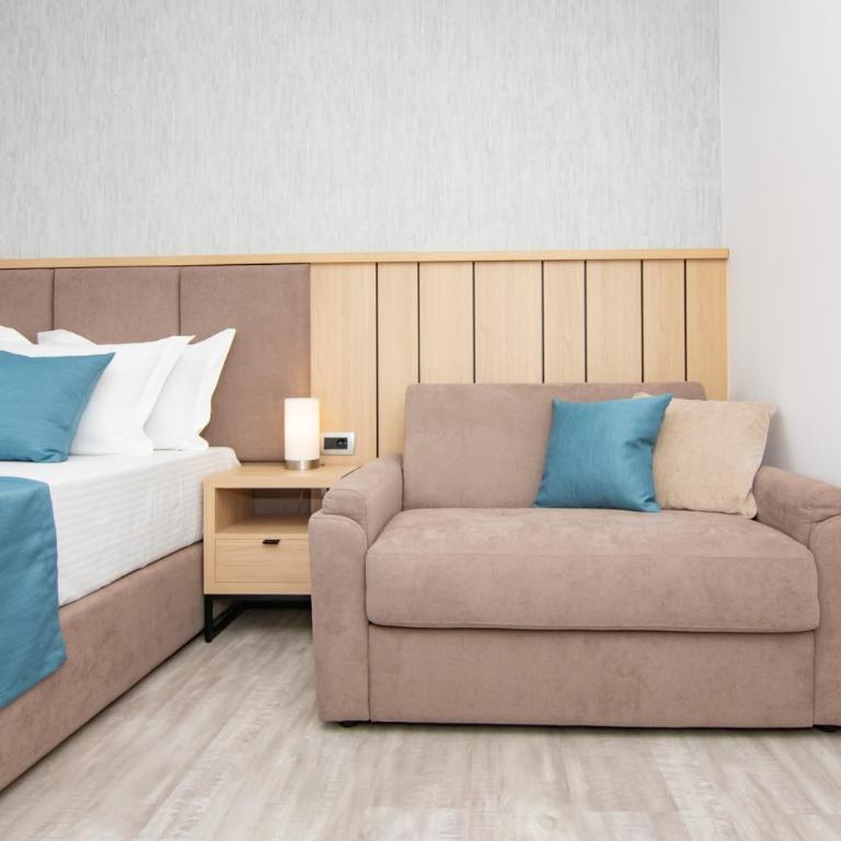 Hotel Perla - Standard Triple Room - Annex - 3