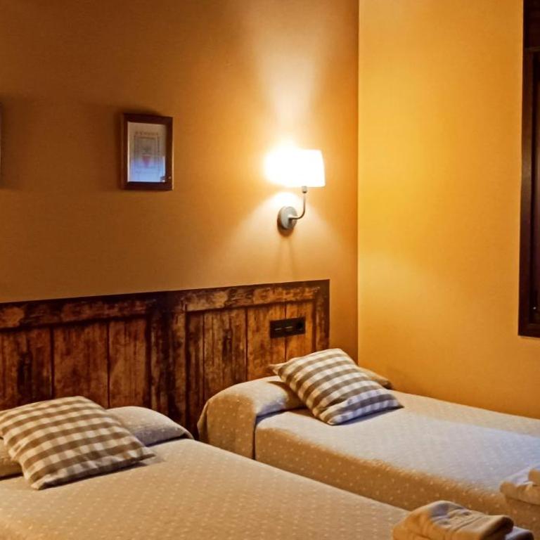 Casas Rurales Entrecastaños - Casa de 2 dormitorios - 3