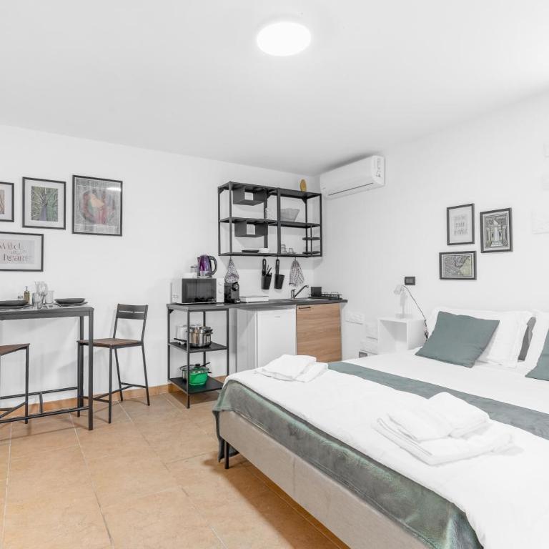 Garda House Apartaments - Free Pool and Parking - Monolocale Deluxe - 6