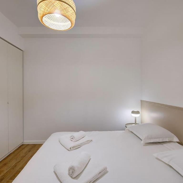 Josette - Château d'Amboise - Two-Bedroom Apartment with Terrace - 21