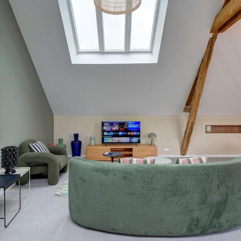 Josette - Château d'Amboise - Two-Bedroom Apartment with Terrace - 9
