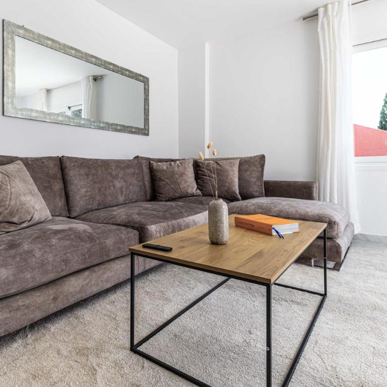 Ivy Pool Nueva Andalucia Bbq - Apartamento - 12