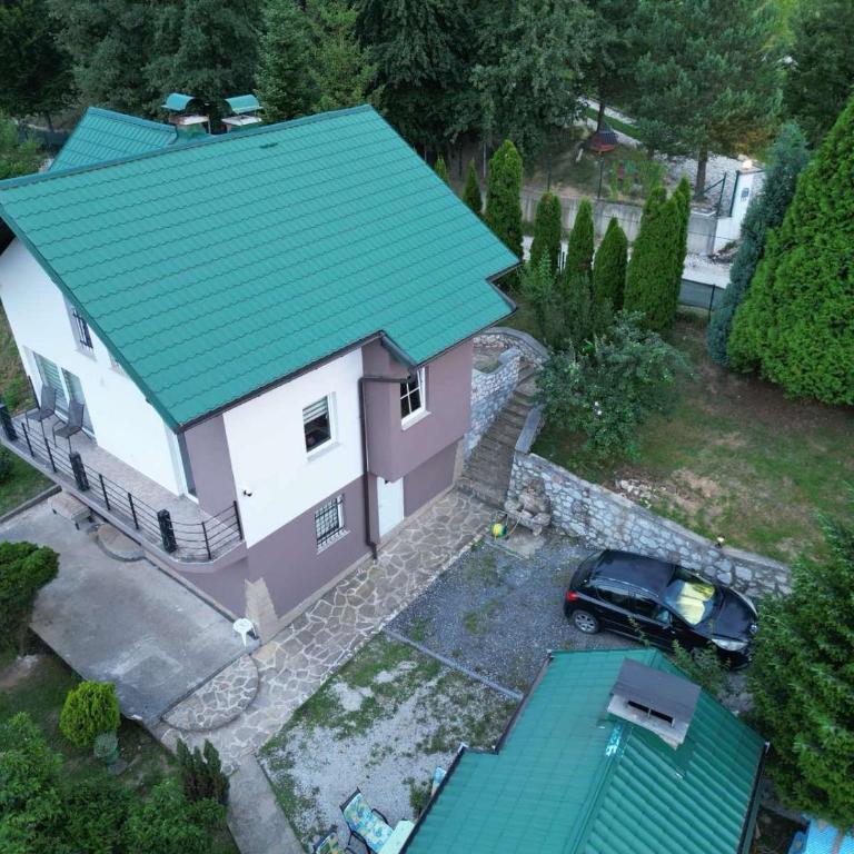 Zeleni kutak - Kuća sa 4 Spavaće Sobe - 3