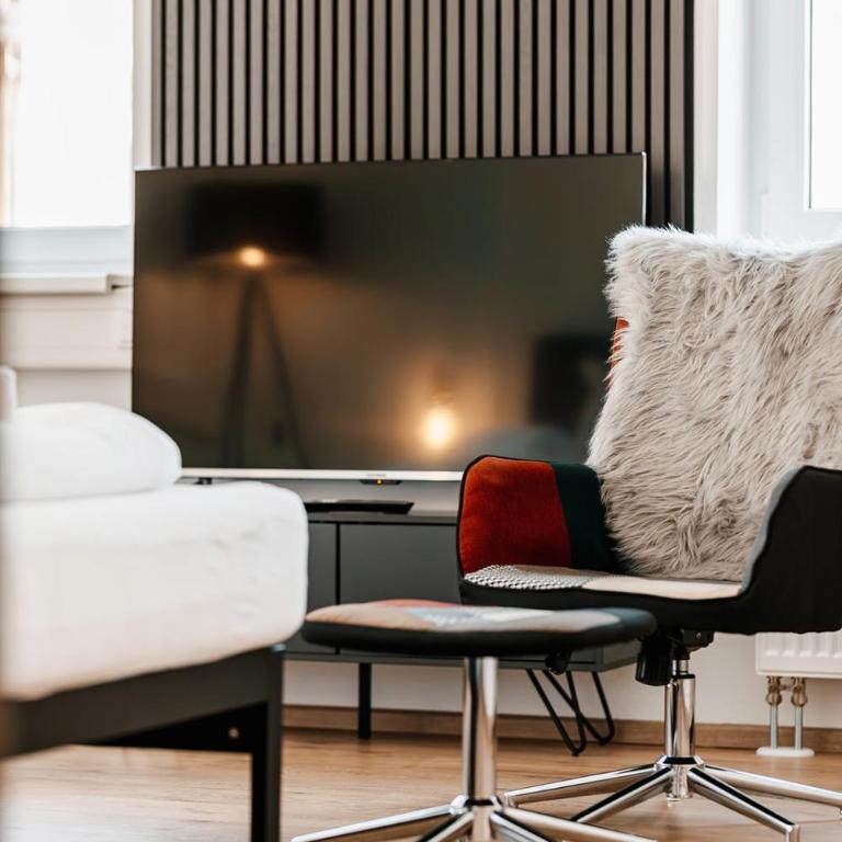 Shared-LiveWork Suites - Dreibettzimmer mit Gemeinschaftsbad - 1