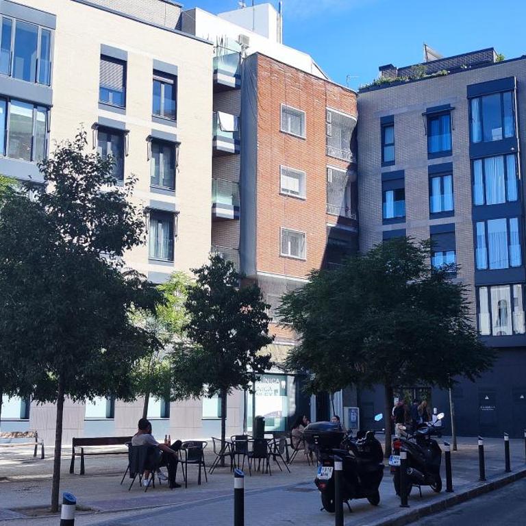 Apartamento entero Junto a Cuatro Caminos con licencia del Ayto de Madrid - Apartamento de 1 dormitorio - 55