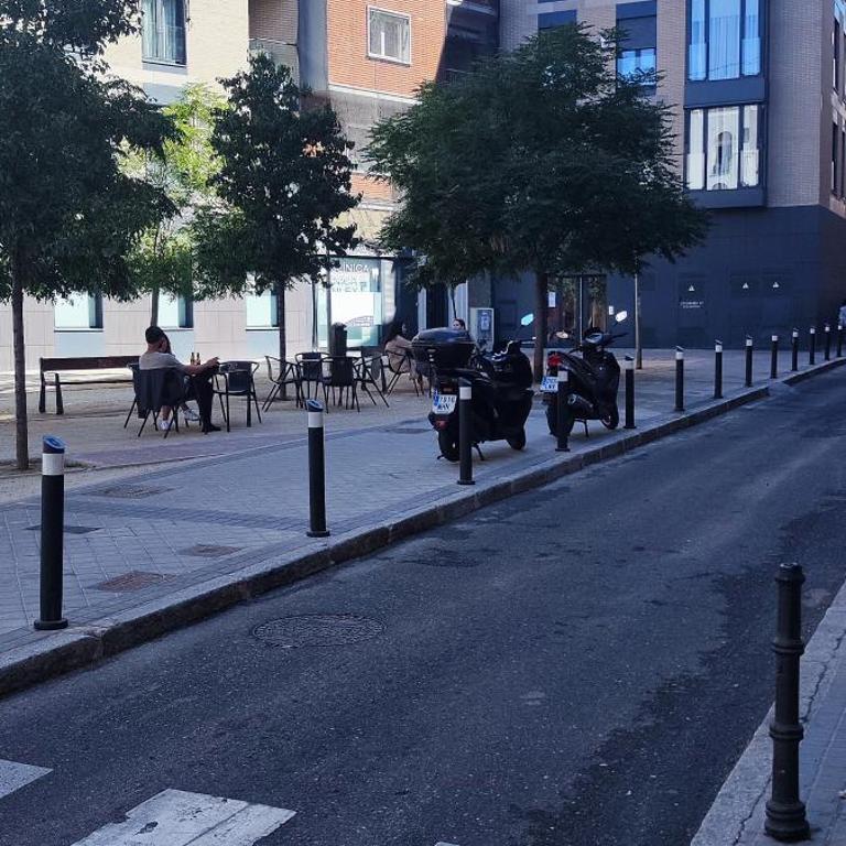Apartamento entero Junto a Cuatro Caminos con licencia del Ayto de Madrid - Apartamento de 1 dormitorio - 48
